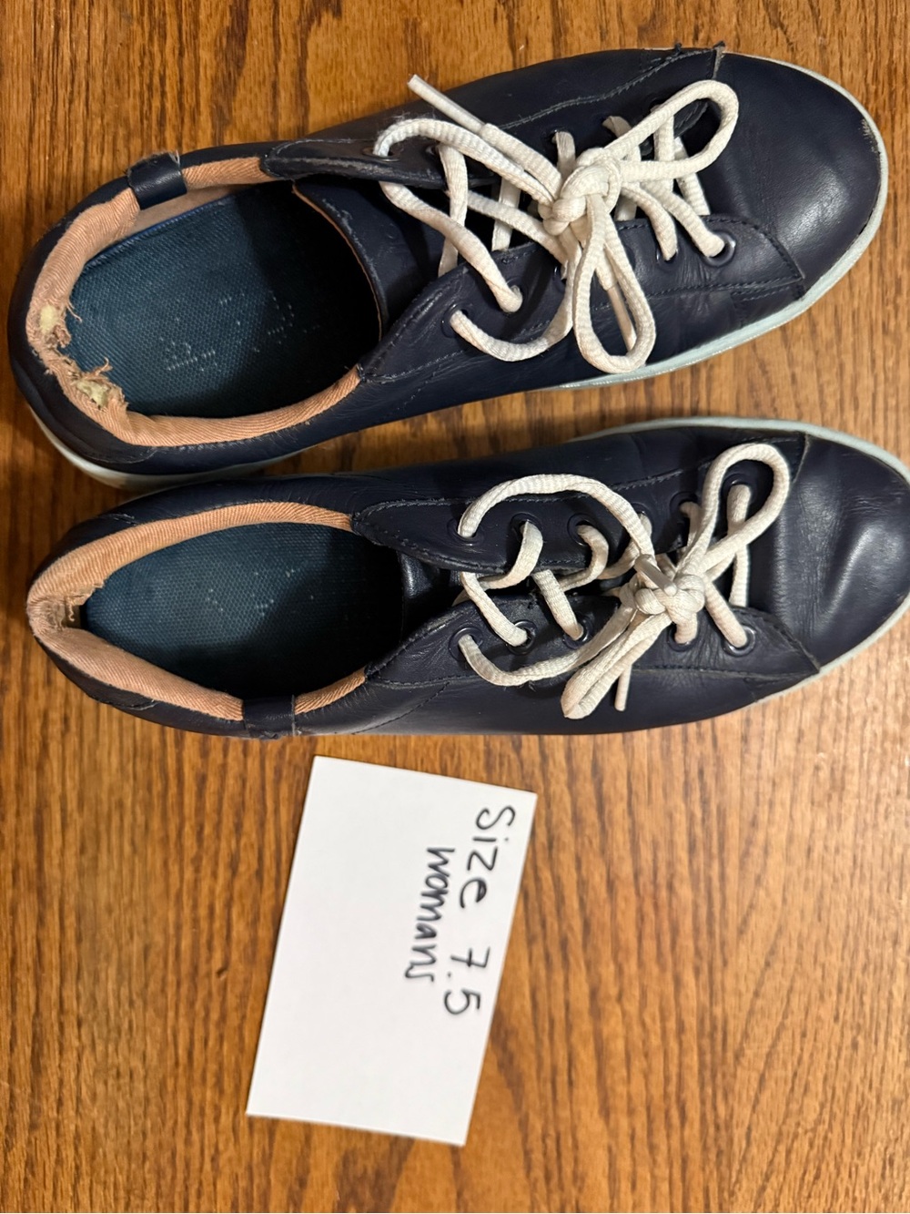 Vionic Navy Leather Lace-Up Sneakers with White Laces